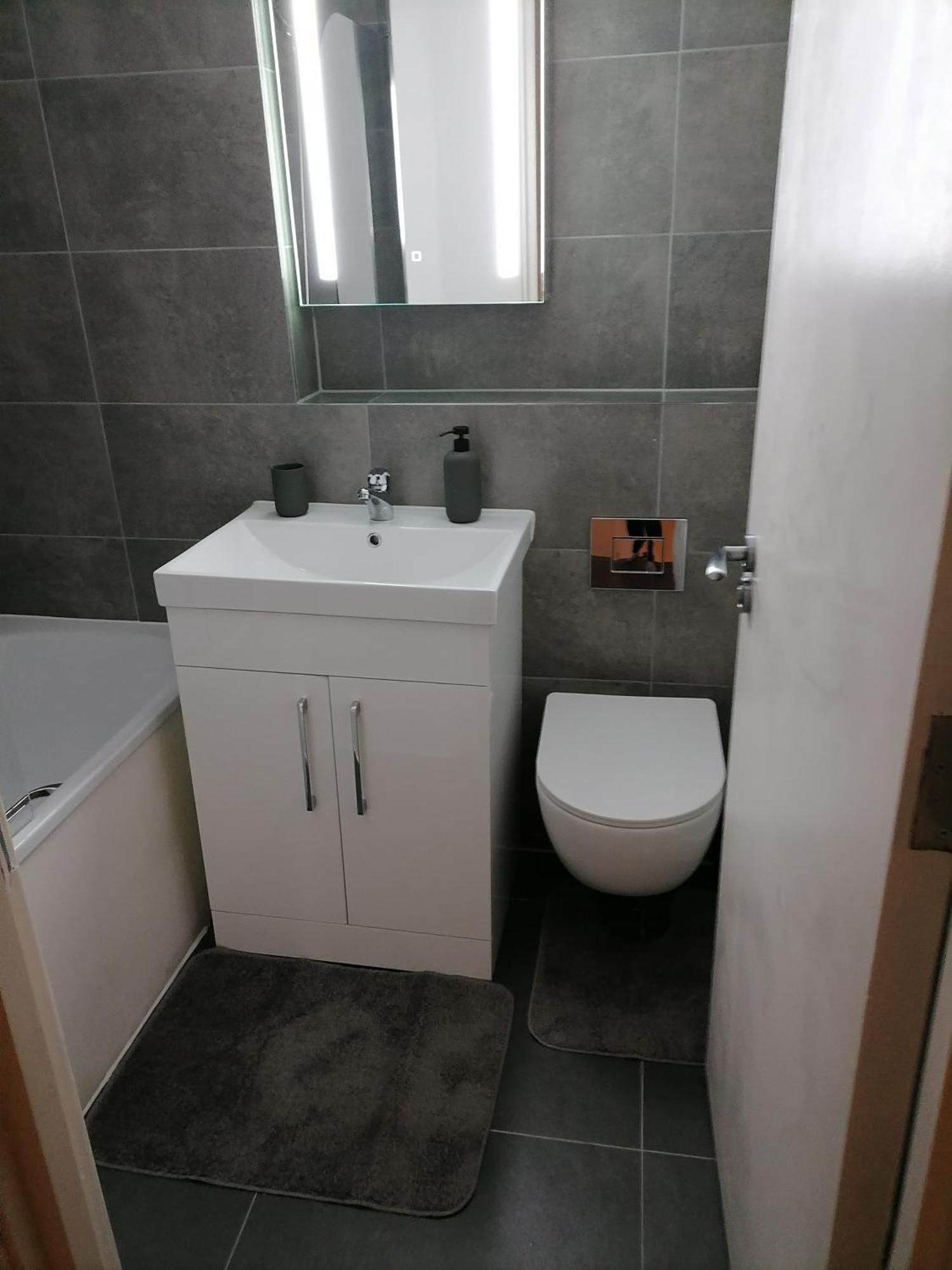 Hemans 0.8 Appartement *